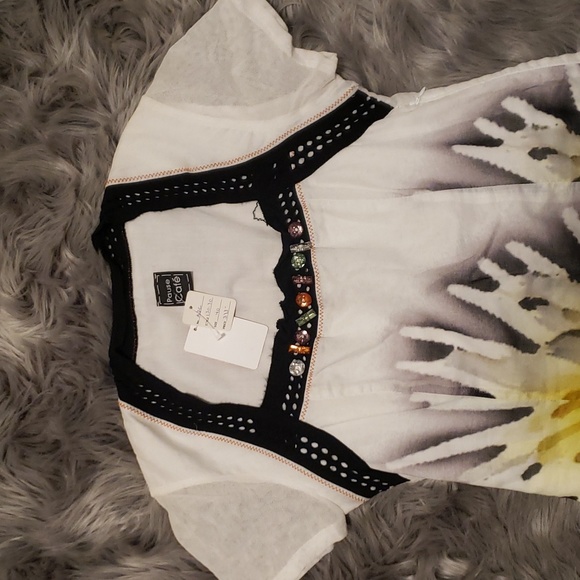 ⭐Free With Purchase⭐ - Picture 2 of 5